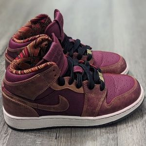 Nike Air Jordan 1 Mid BHM Size 5Y